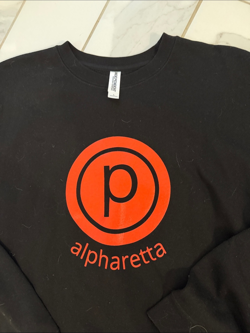 Pure Barre Black Crewneck Sweatshirt Red Accent - Picture 2 of 2
